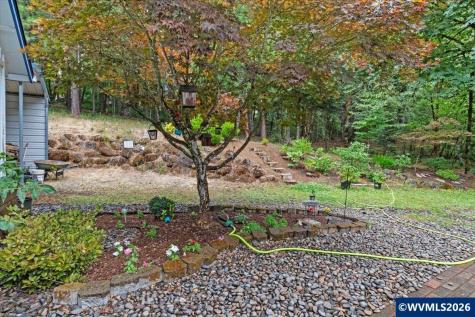 5624 Treehouse Road Monmouth OR 97361