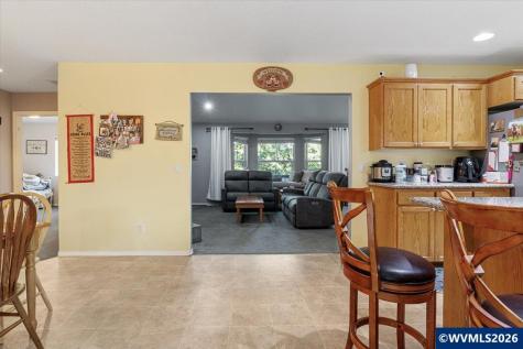 5624 Treehouse Road Monmouth OR 97361