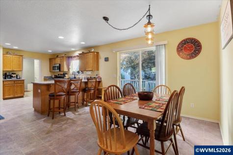 5624 Treehouse Road Monmouth OR 97361
