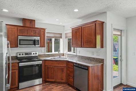 2631 Natures View Court NW Salem OR 97304