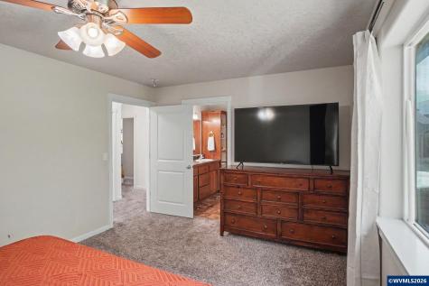 2631 Natures View Court NW Salem OR 97304