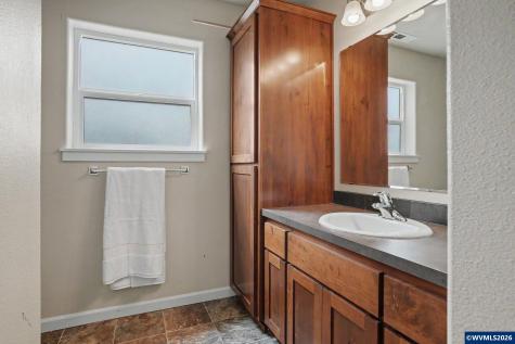 2631 Natures View Court NW Salem OR 97304