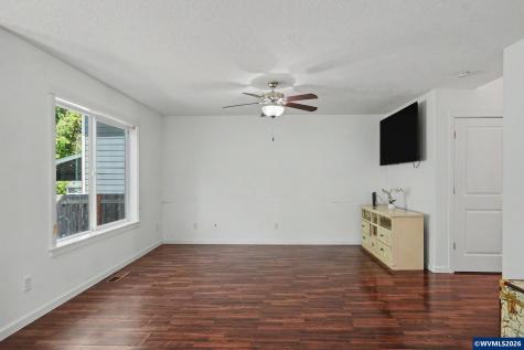 2631 Natures View Court NW Salem OR 97304