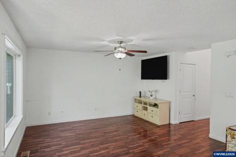 2631 Natures View Court NW Salem OR 97304