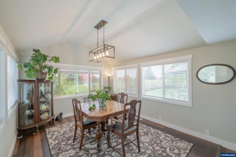 208 NW Lewisburg Avenue Corvallis OR 97330