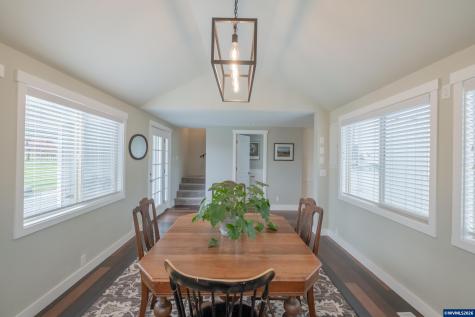 208 NW Lewisburg Avenue Corvallis OR 97330