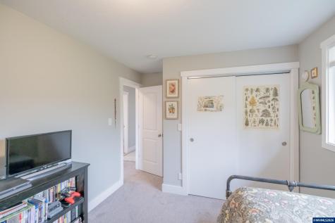 208 NW Lewisburg Avenue Corvallis OR 97330