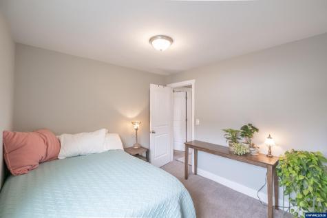 208 NW Lewisburg Avenue Corvallis OR 97330