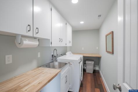 208 NW Lewisburg Avenue Corvallis OR 97330