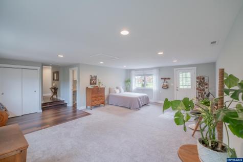 208 NW Lewisburg Avenue Corvallis OR 97330
