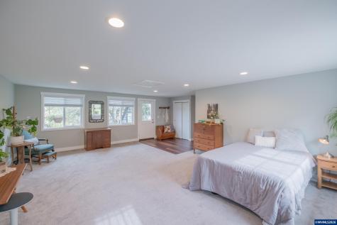 208 NW Lewisburg Avenue Corvallis OR 97330