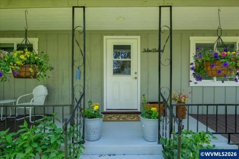 208 NW Lewisburg Avenue Corvallis OR 97330