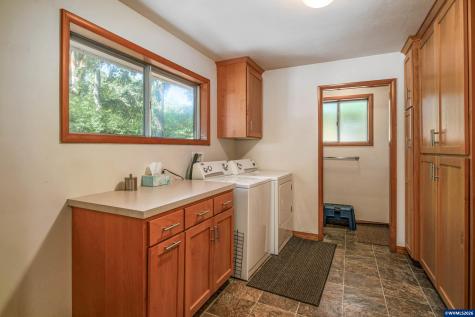478 Welcome Court SE Salem OR 97302