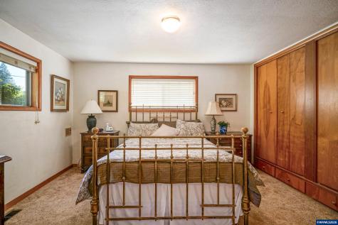 478 Welcome Court SE Salem OR 97302