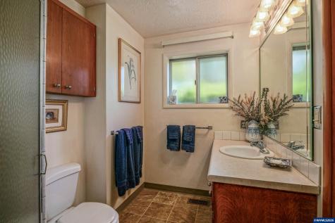 478 Welcome Court SE Salem OR 97302