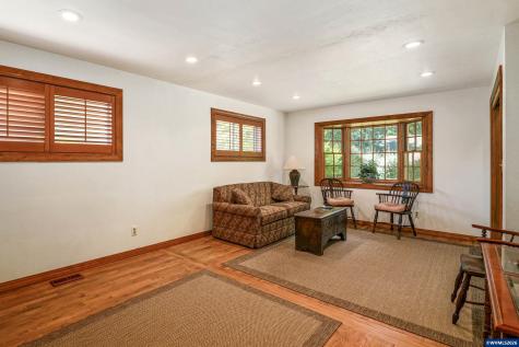 478 Welcome Court SE Salem OR 97302