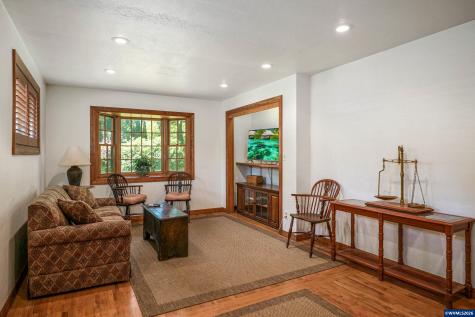 478 Welcome Court SE Salem OR 97302