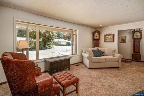 478 Welcome Court SE Salem OR 97302