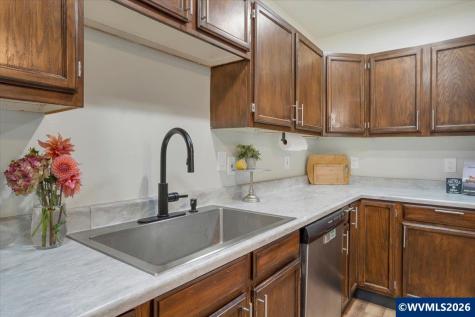 271 S 3rd Street Lebanon OR 97355