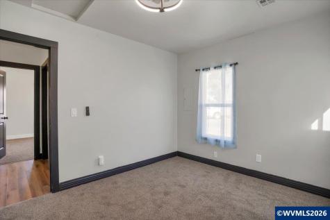 271 S 3rd Street Lebanon OR 97355
