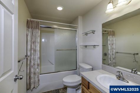 1451 Ryan Drive Silverton OR 97381