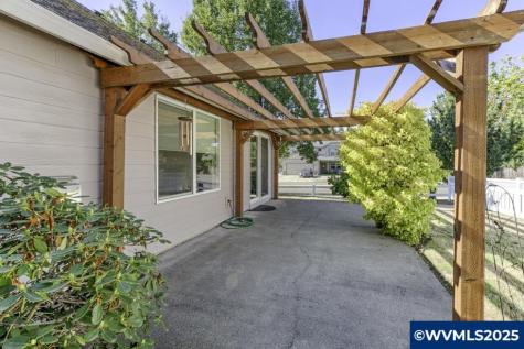 1451 Ryan Drive Silverton OR 97381