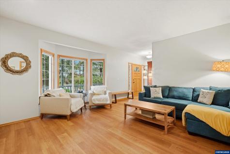 2280 Gibsonwoods Court NW Salem OR 97304