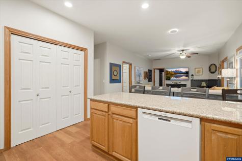 2280 Gibsonwoods Court NW Salem OR 97304
