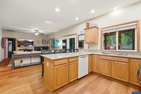 2280 Gibsonwoods Court NW Salem OR 97304