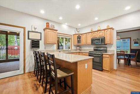2280 Gibsonwoods Court NW Salem OR 97304