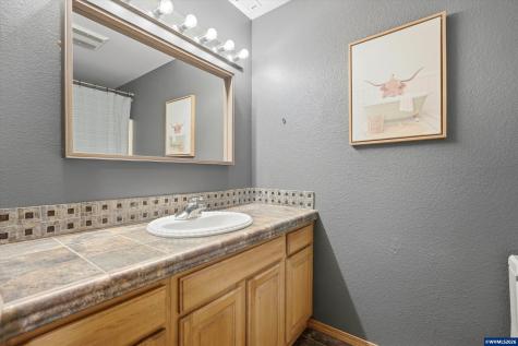 2280 Gibsonwoods Court NW Salem OR 97304
