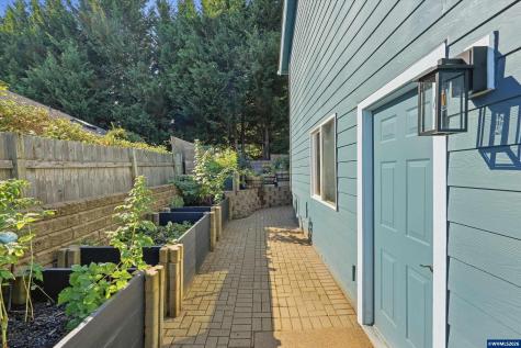 2280 Gibsonwoods Court NW Salem OR 97304