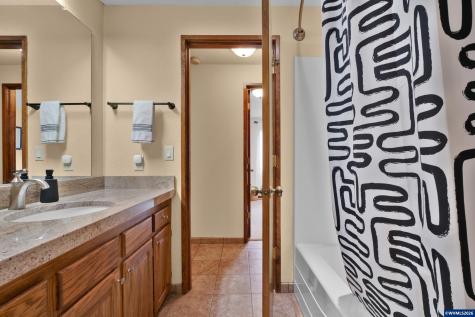 1660 Cinnamon Hill Drive SE Salem OR 97306
