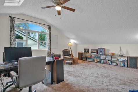 1660 Cinnamon Hill Drive SE Salem OR 97306