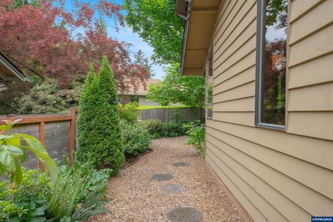 1660 Cinnamon Hill Drive SE Salem OR 97306