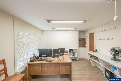 55 Q Street Cottage Grove OR 97424