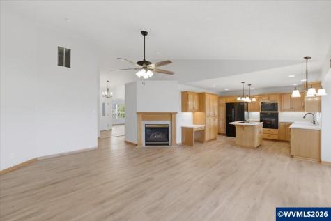738 Roosevelt Street NW Salem OR 97304