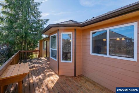 738 Roosevelt Street NW Salem OR 97304