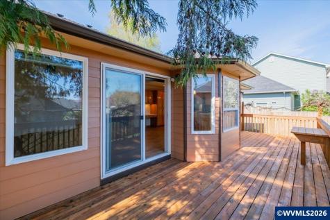 738 Roosevelt Street NW Salem OR 97304