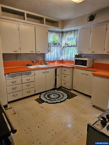 427 NE Yamhill Street Sheridan OR 97378