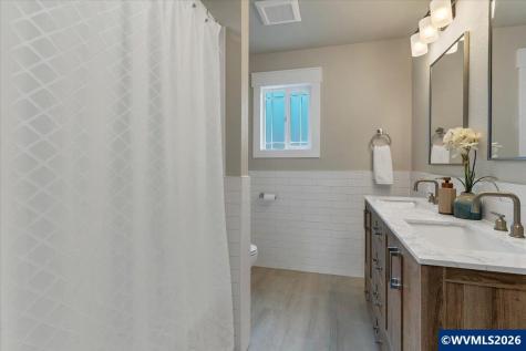 1068 SW Hayter Street Dallas OR 97338