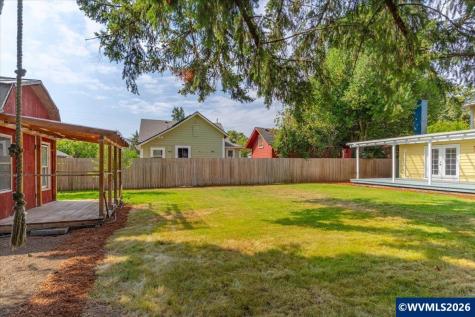 1068 SW Hayter Street Dallas OR 97338