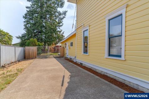 1068 SW Hayter Street Dallas OR 97338