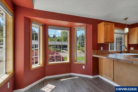 2537 Hoo Doo Drive NW Salem OR 97304