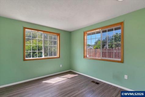 2537 Hoo Doo Drive NW Salem OR 97304