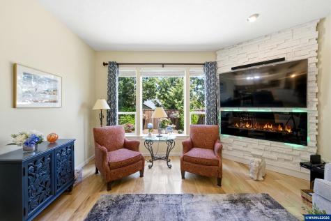 628 NW Hillcrest Drive Dallas OR 97338