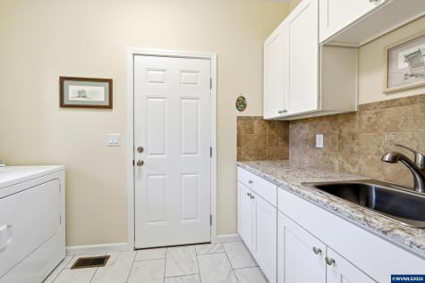 628 NW Hillcrest Drive Dallas OR 97338