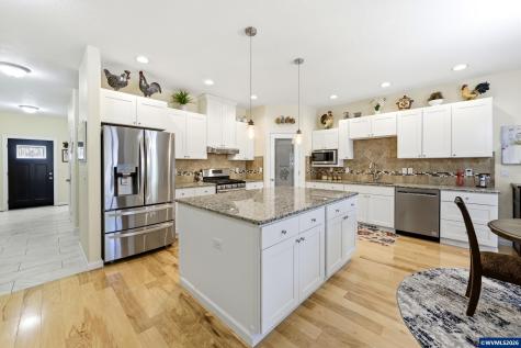 628 NW Hillcrest Drive Dallas OR 97338