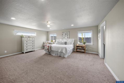 2862 Lucia Court NW Albany OR 97321