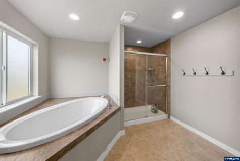 2862 Lucia Court NW Albany OR 97321